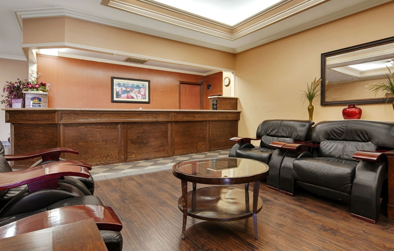 Best Western Of Long Beach Exterior photo